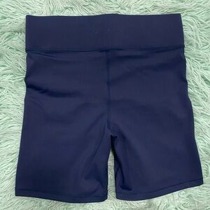 NWT Bandier Bike Shorts Size Medium Navy 6” Inseam